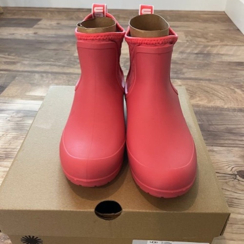 Brand New Ugg Chevonne Rain Boot